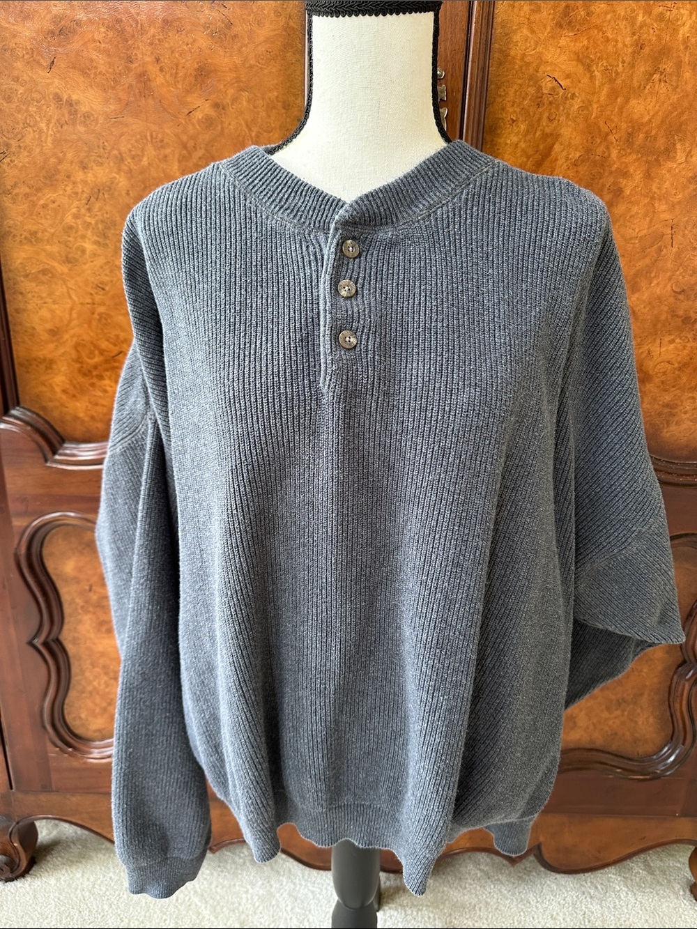 Eddie Bauer Men's Classic Gray Knit Sweater